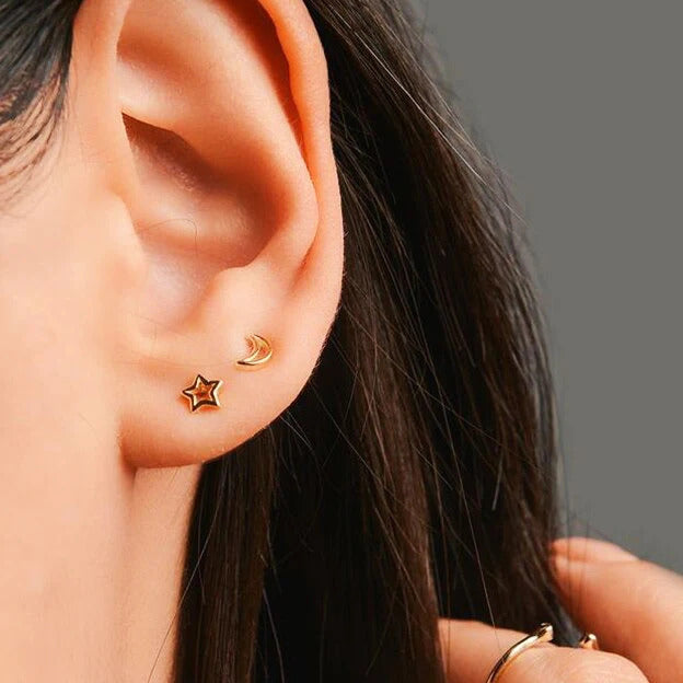 Dainty Star Stud Earrings
