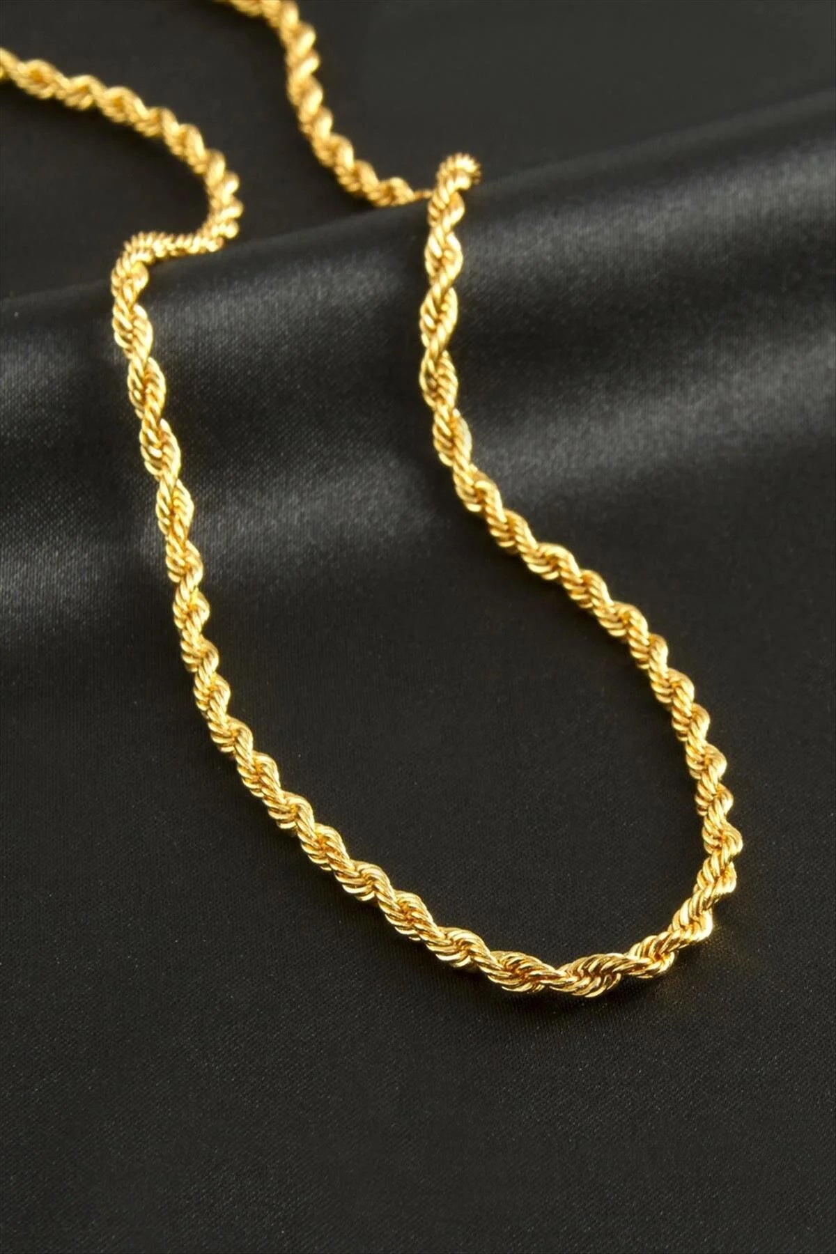 Gold Twisted Chain Necklace