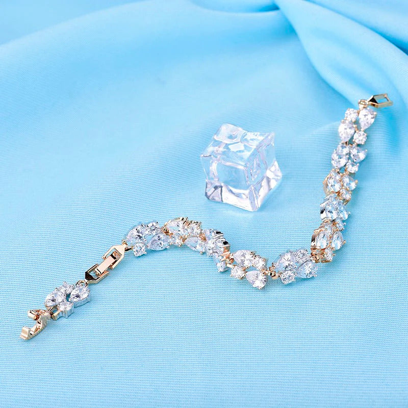 Shining Bracelet with Zircon Stones