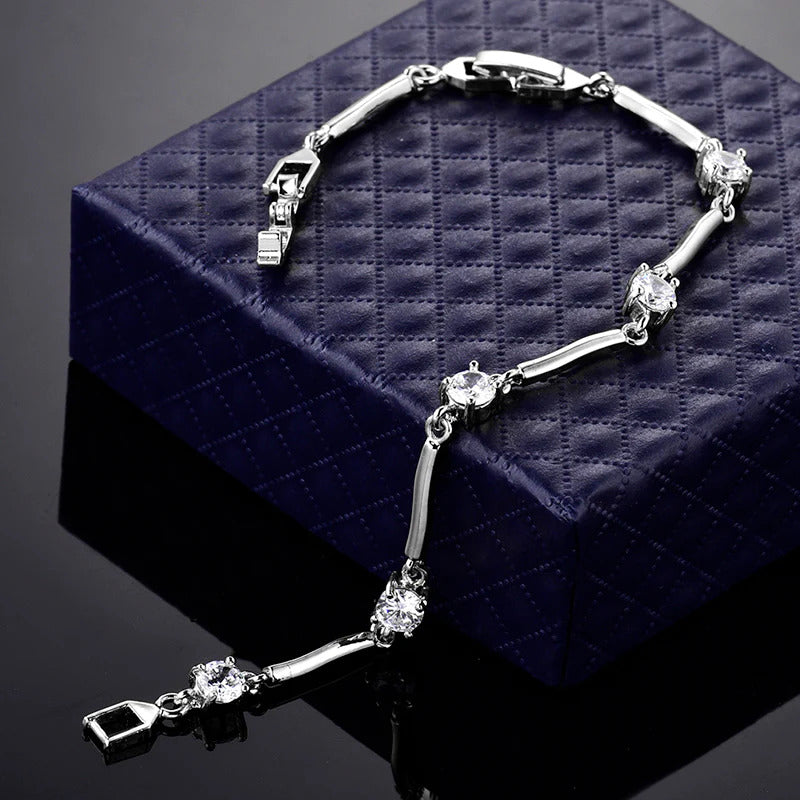 Elegant ladies bracelet with white gold zircon stones - Denoss