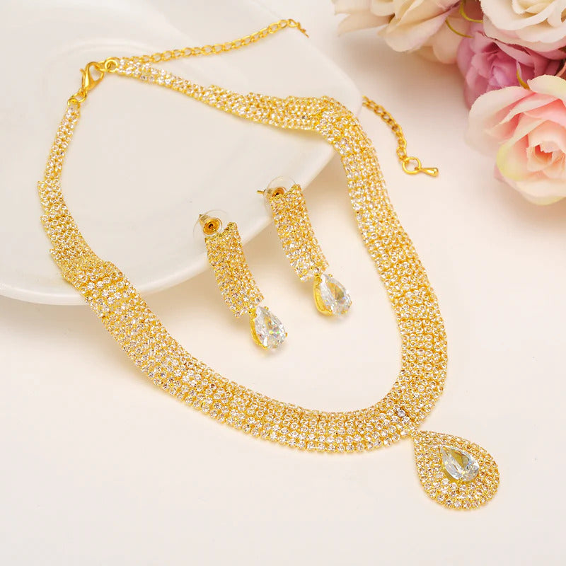 Gold diamond lady jewelry set