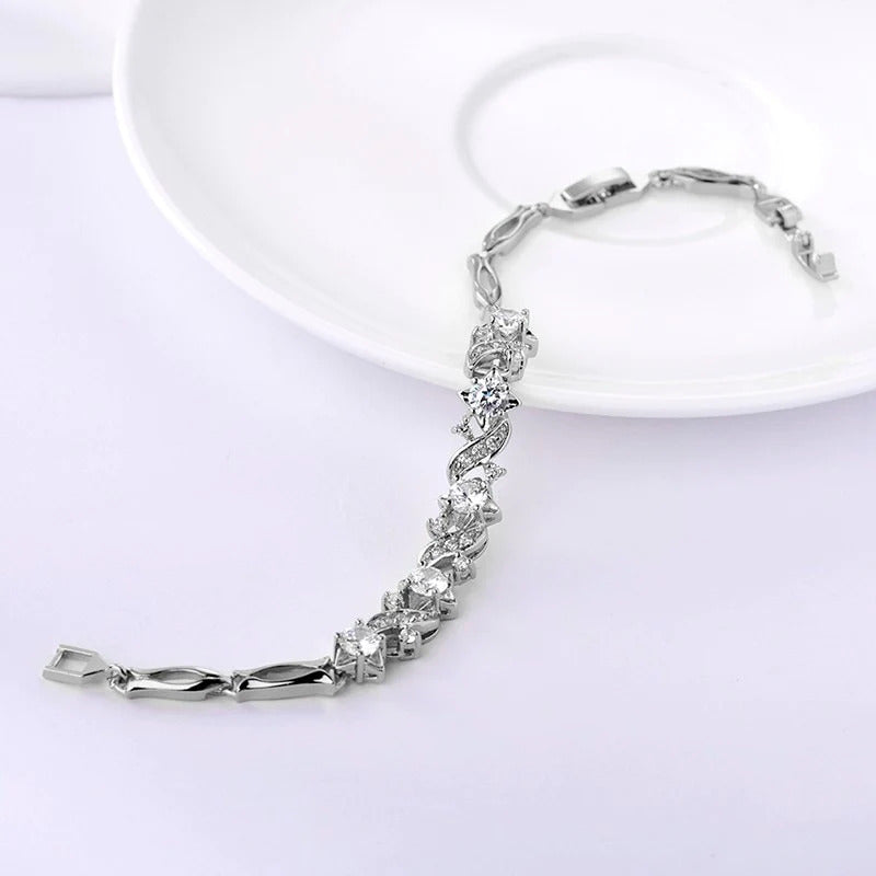 Elegant White Gold Zircon Bracelet