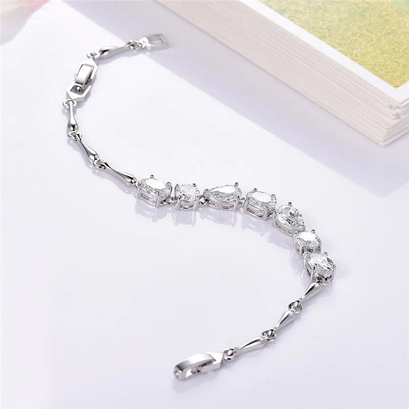 Elegant White Gold Bracelet with Zircon Stones - Denoss