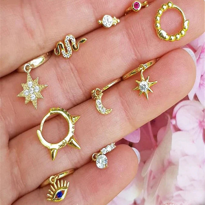 1 Piece Dainty & Minimalist CZ Snake Shaped Stud Earrings