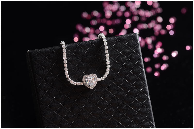 Diamond Heart White Gold Bracelet
