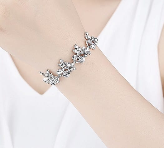 Gold plated floral women’s bracelet