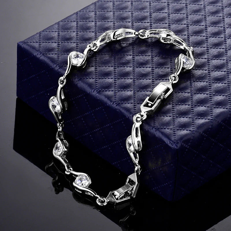 Elegant ladies bracelet