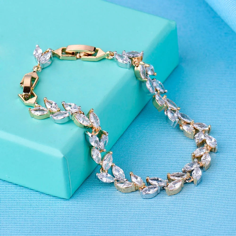 Elegant Bracelet with Baguette Zircon Stones