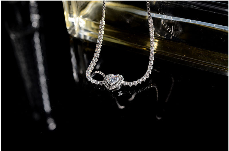 Diamond Heart White Gold Bracelet
