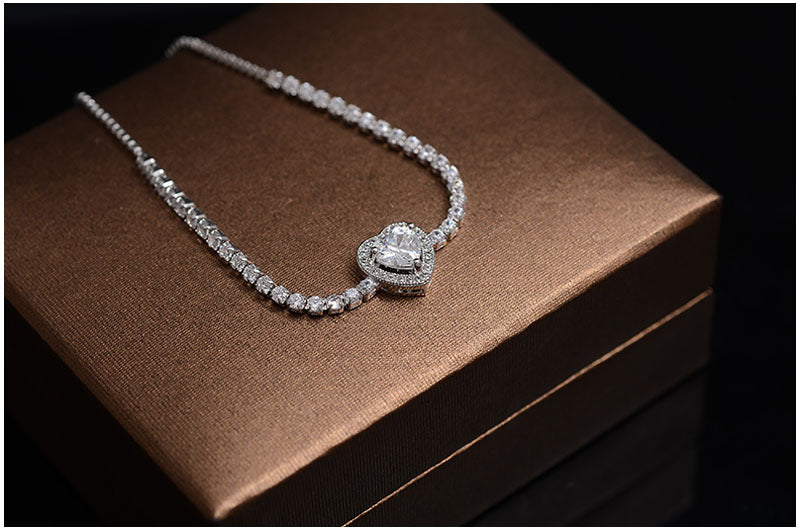 Diamond Heart White Gold Bracelet