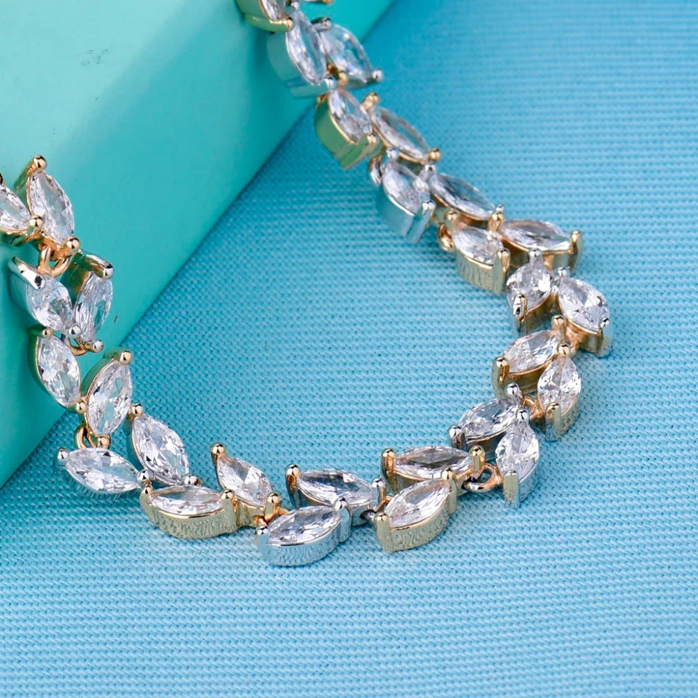 Elegant Bracelet with Baguette Zircon Stones