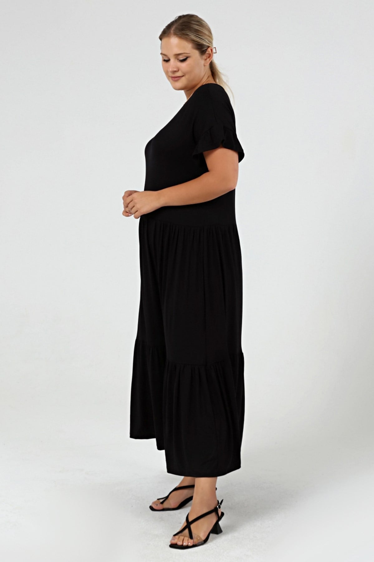 Plus Size Gathered Block Ruffle Sleeve Black Dress