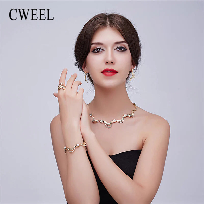 Geometric stylish design gold plated women’s jewelry set