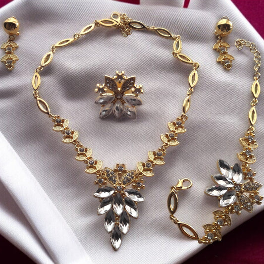 18K Gold Romantic Design Crystal Lady Jewelry Set