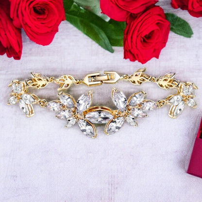 Elegant Crystal Flower Bracelet - Denoss