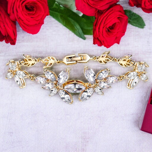 Elegant Crystal Flower Bracelet - Denoss