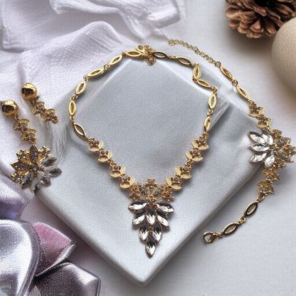 18K Gold Romantic Design Crystal Lady Jewelry Set