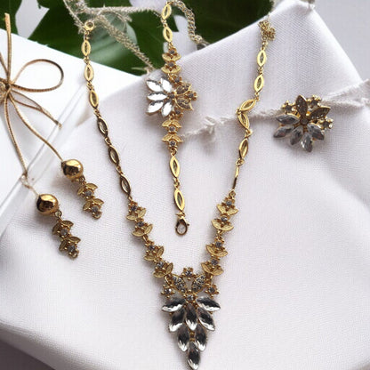 18K Gold Romantic Design Crystal Lady Jewelry Set