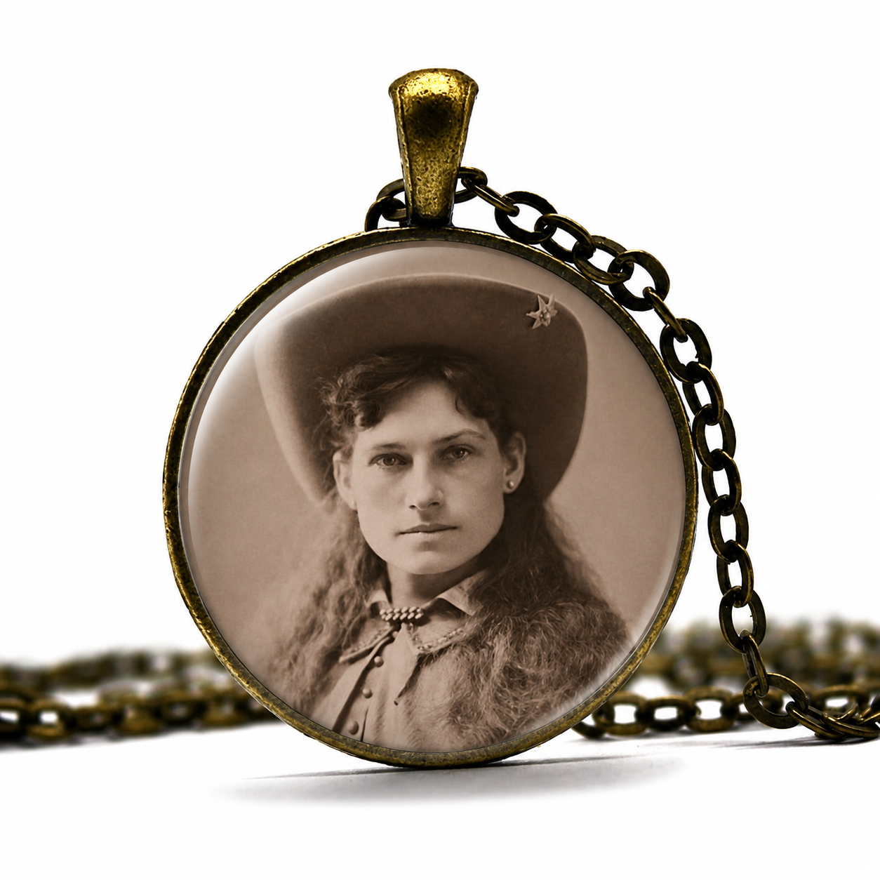 ANNIE OAKLEY Necklace,Iconic,Famous, Sharpshooter,Markswoman Empowering women, Buffalo Bill,Wild West Show,Art Pendant Necklace