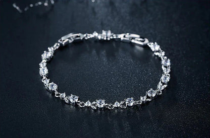 Silver Platinum White Zircon Heart Elegant Ladies Bracelet