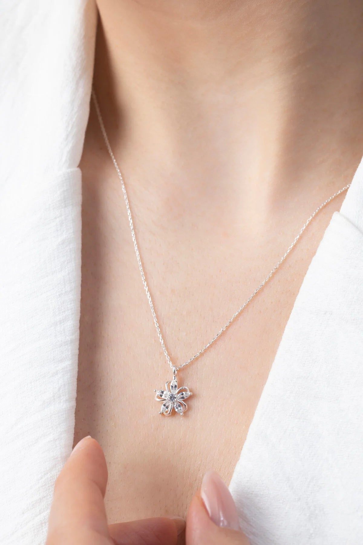925 Sterling Silver Lotus Necklace