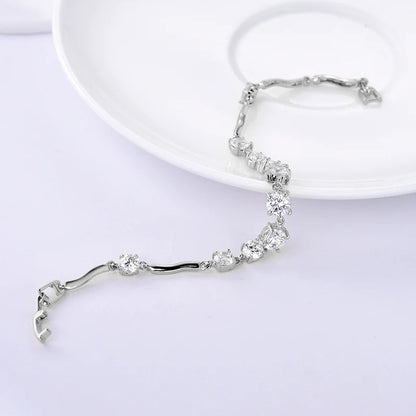 Elegant White Gold Bracelet with Zircon Stones