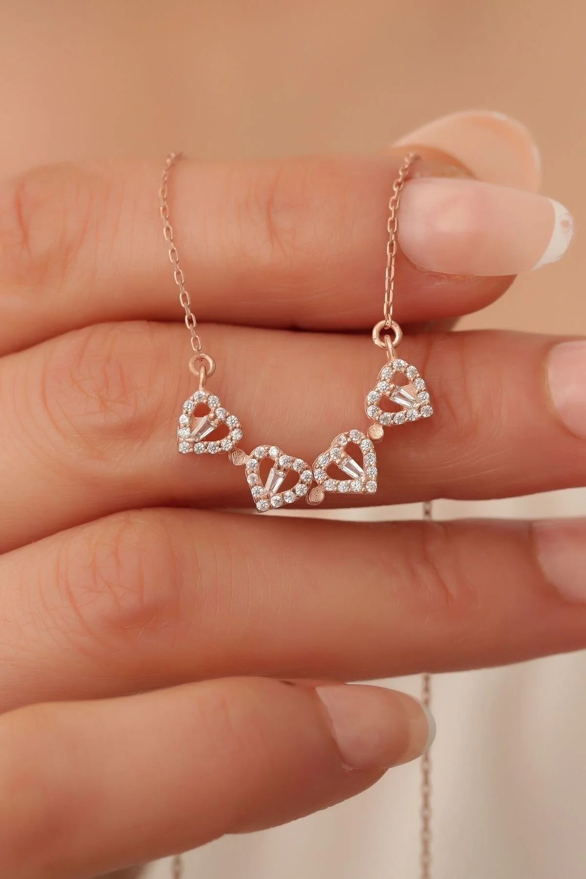 Zircon Hearts Clover Magnetic Necklace