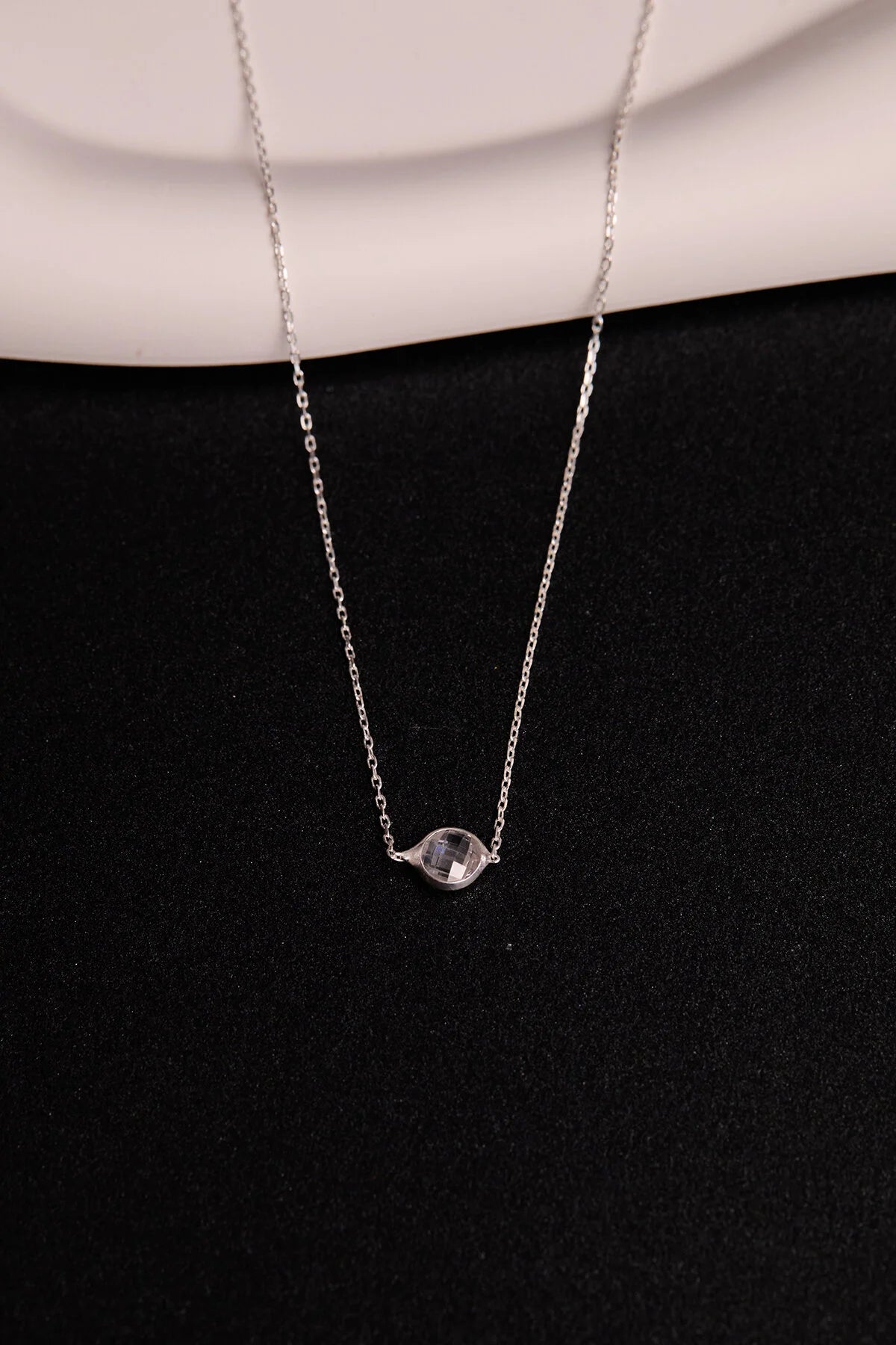 925 Sterling Silver Elegant Zircon Necklace