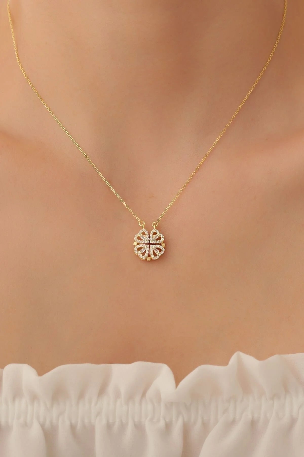 Zircon Hearts Clover Magnetic Necklace