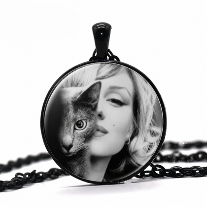 MARILYN MONROE Necklace,Icon,Golden Age,Actress Model,Singer,Art Pendant Necklace, Glass Pendant Necklace