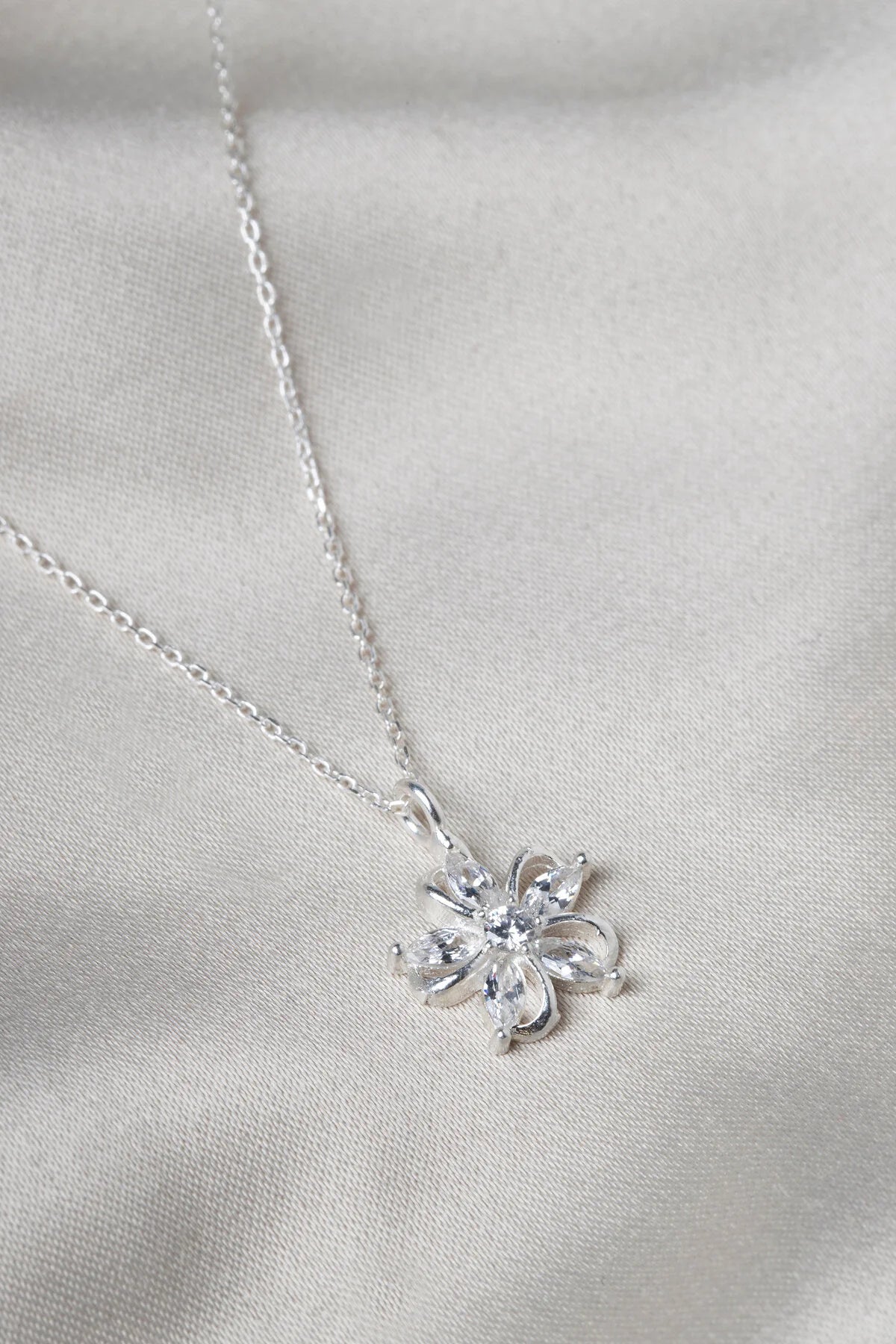 925 Sterling Silver Lotus Necklace