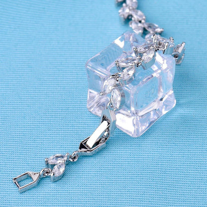 Elegant Bracelet with White Gold Baguette Zircon Stones