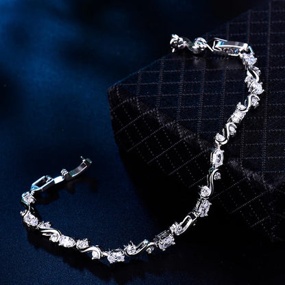 Elegant Round Cut White Gold Bracelet