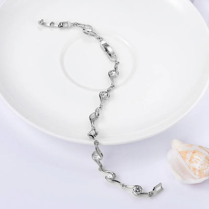 Elegant ladies bracelet