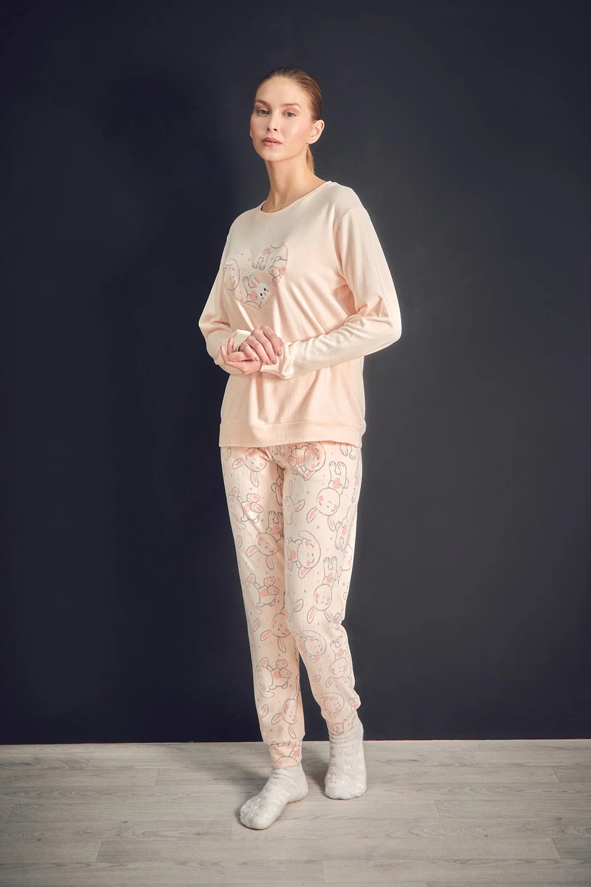 Rabbit Embroidered Crew Neck Pajama Set - Denoss