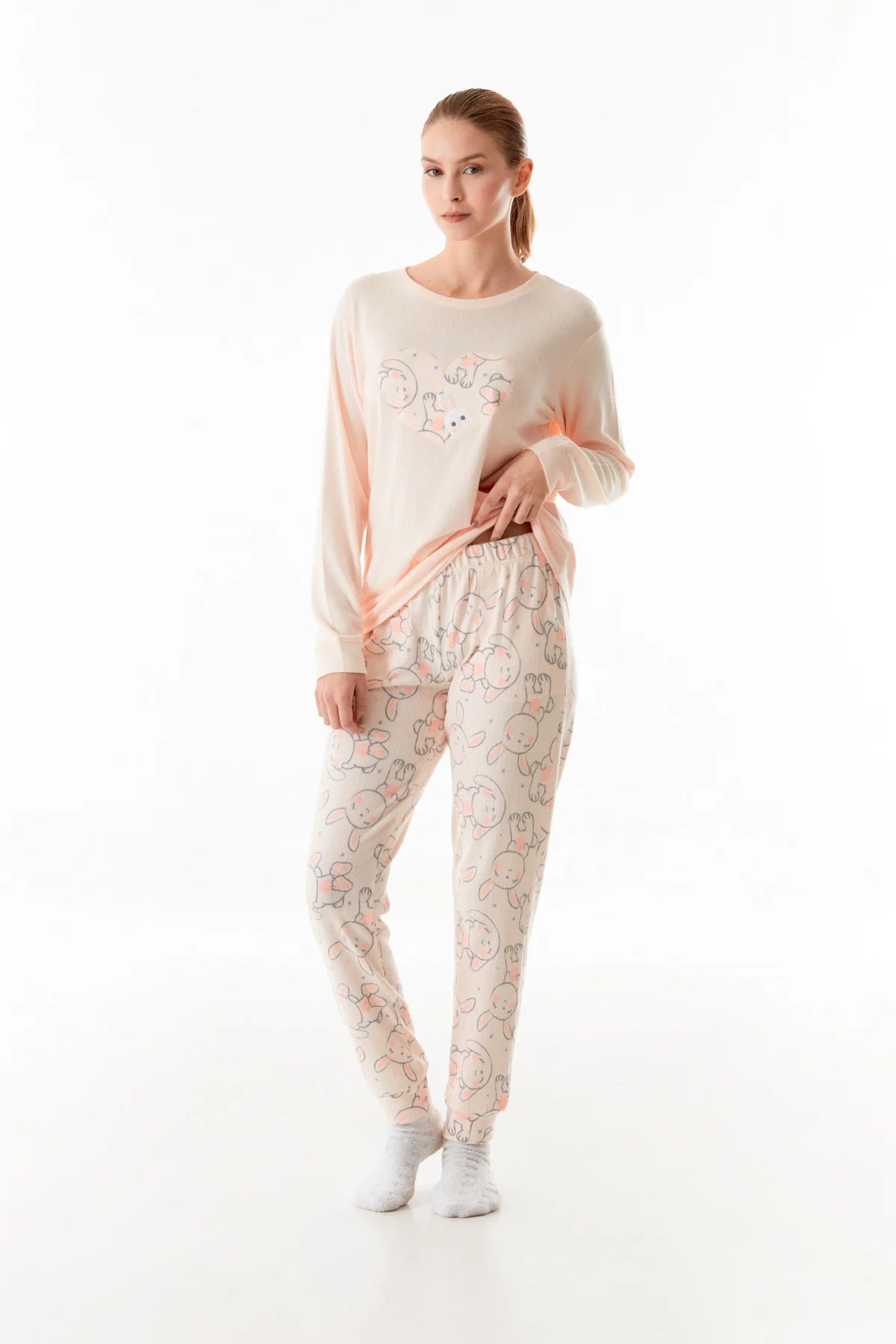 Rabbit Embroidered Crew Neck Pajama Set - Denoss