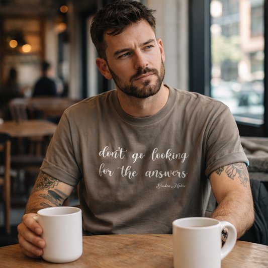 Chris Stapleton don't go looking for the answers -Broken Halos- Tshirt