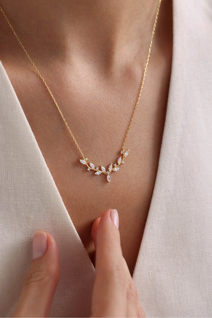 925 Sterling Silver Elegant Ivy Necklace