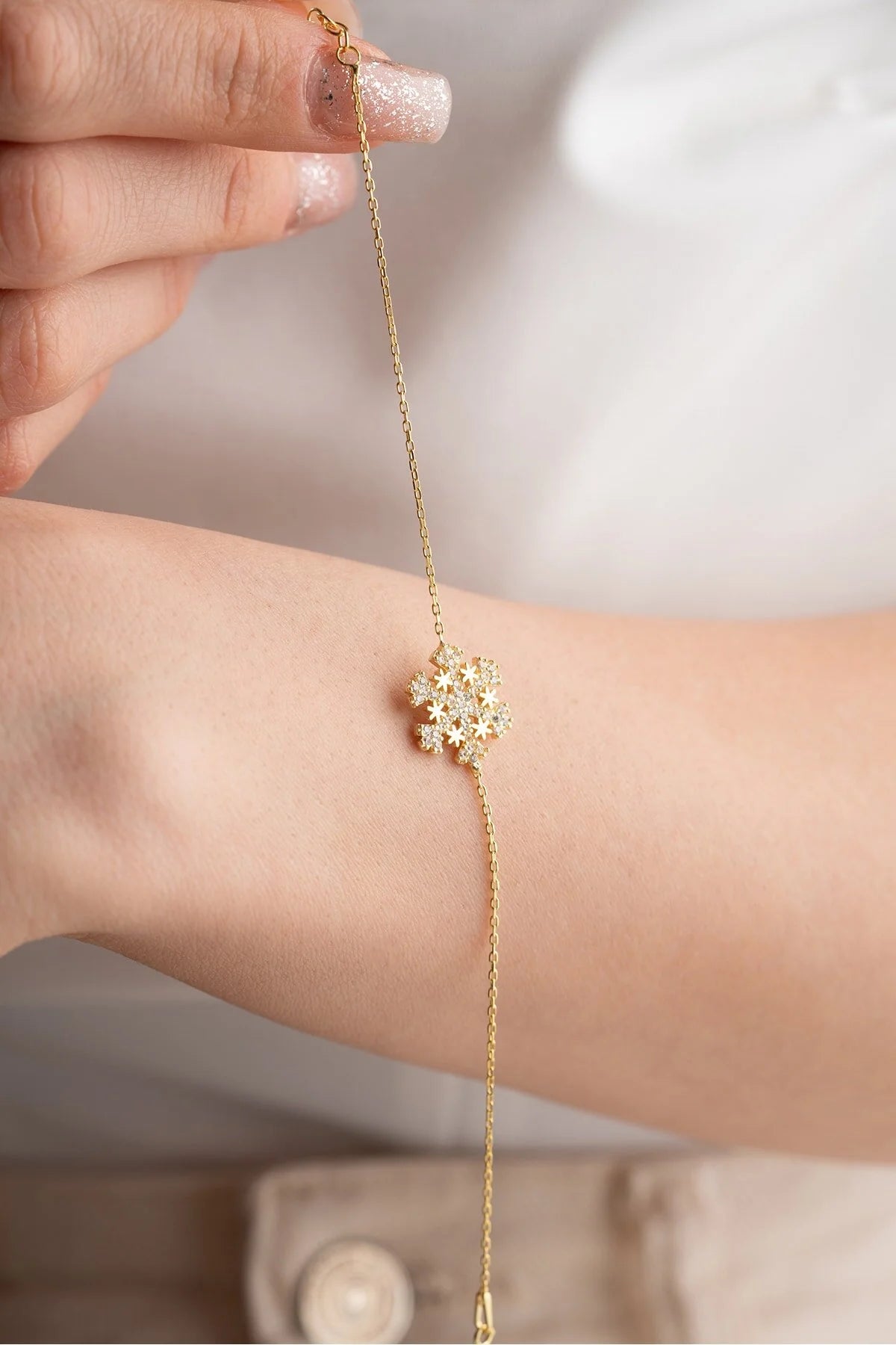 925 Sterling Silver Star Detailed Snowflake Bracelet