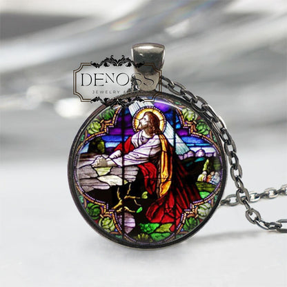 Jesus Christ Praying • Jesus Christ Jewelry • Christian Jewelry • Christian Gifts • Religious Gift • Christian Necklace • Jesus Jewelry