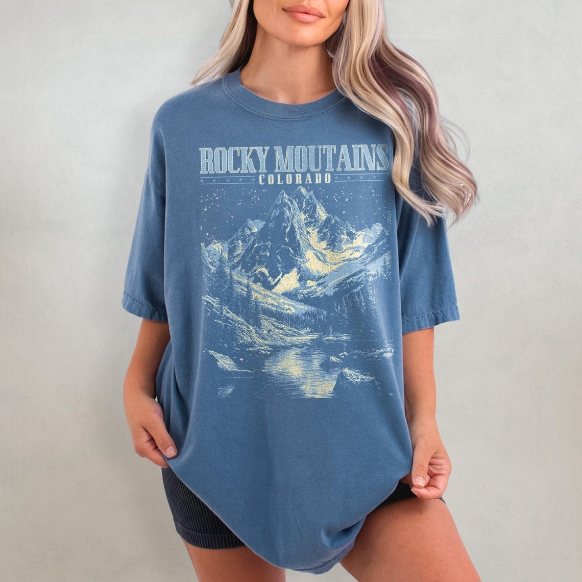 Rocky Mountains Shirt, Retro Comfort Colors T-Shirt, Colorado Tshirt, National Park T Shirt, Nature Graphic Tee, Mountaineer Tee