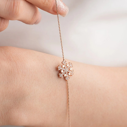 925 Sterling Silver Star Detailed Snowflake Bracelet