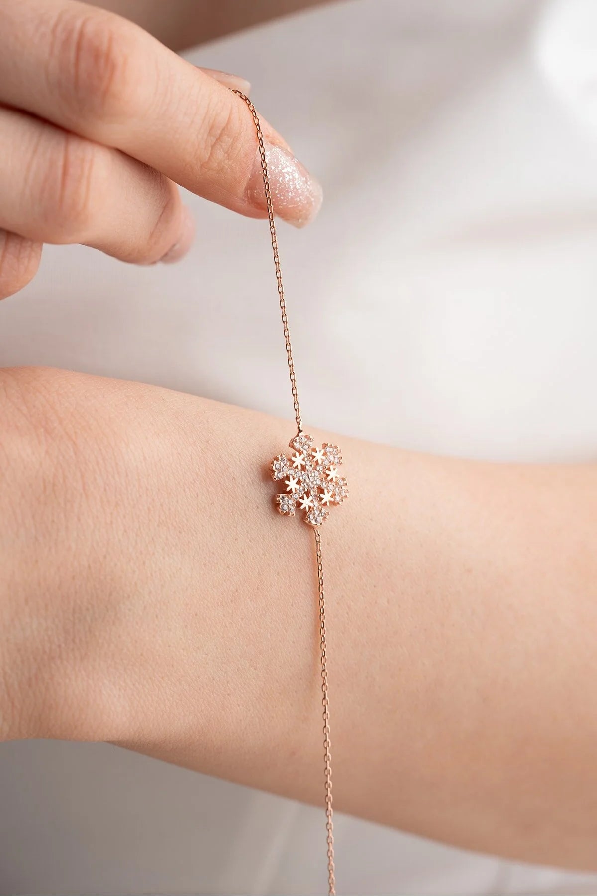 925 Sterling Silver Star Detailed Snowflake Bracelet
