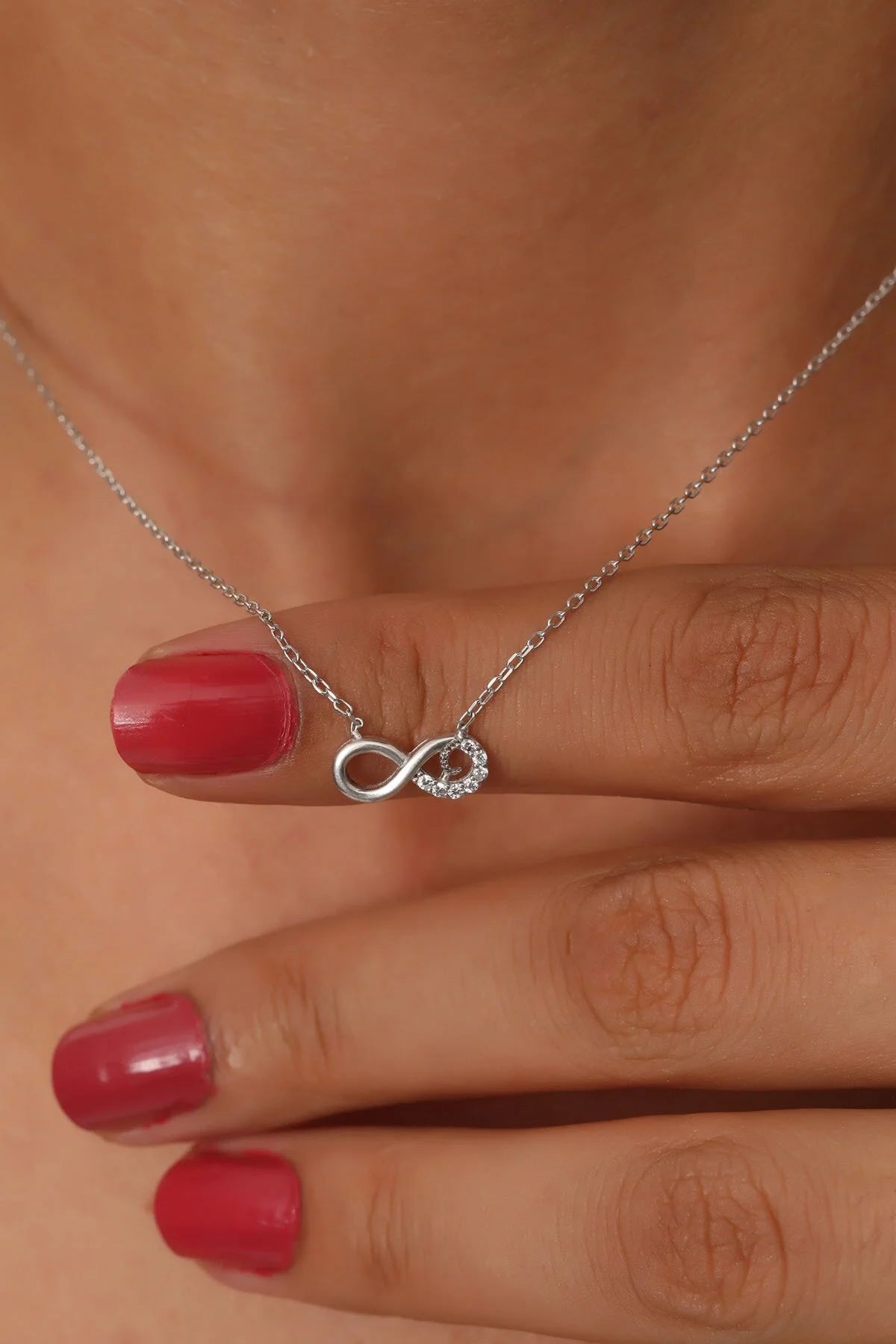 925 Sterling Silver Chain Infinity Necklace