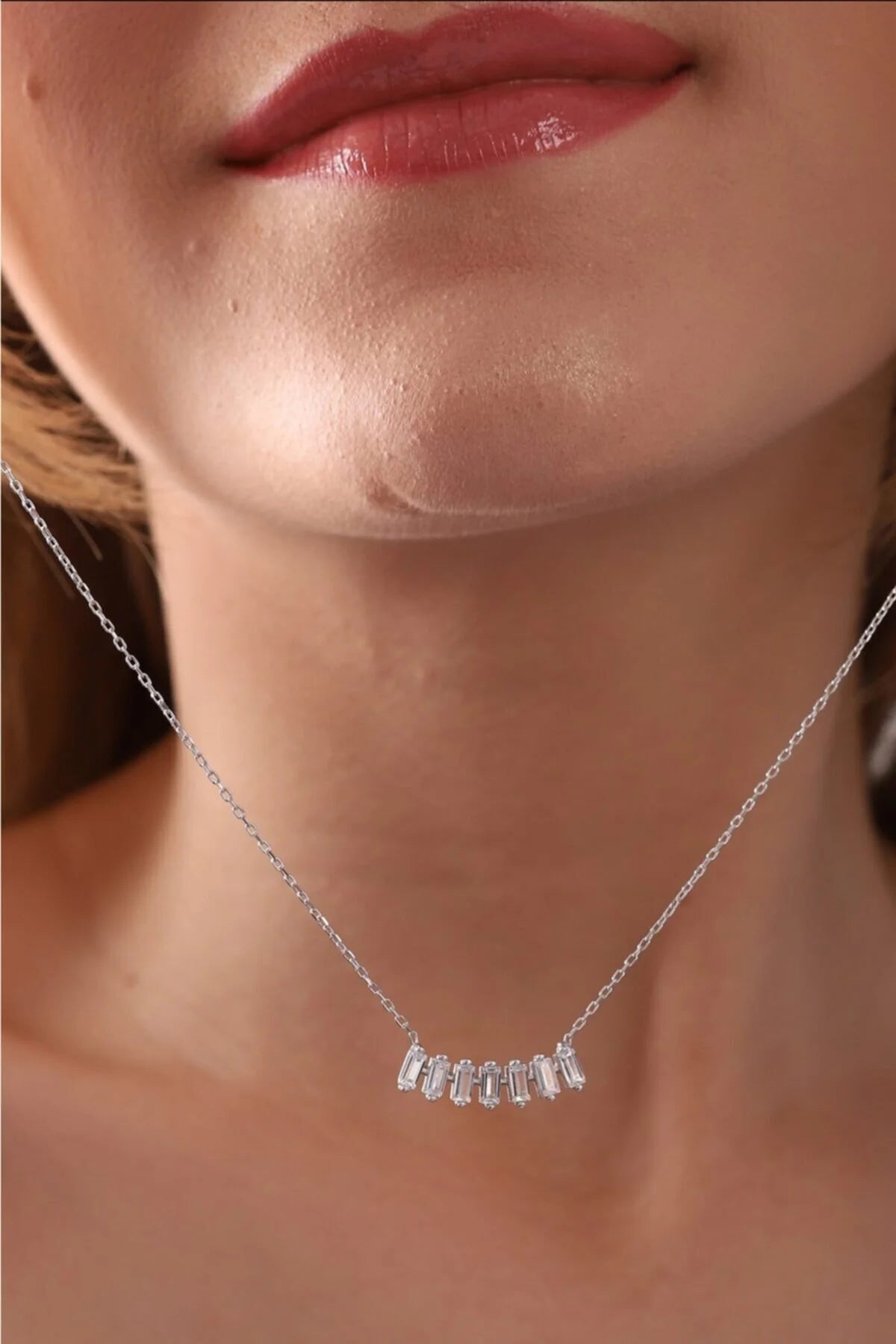 925 Sterling Silver Baguette Stone Diamond Mounted Necklace