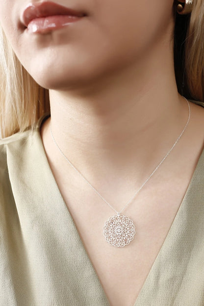 925 Sterling Silver Chain Life Flower Necklace