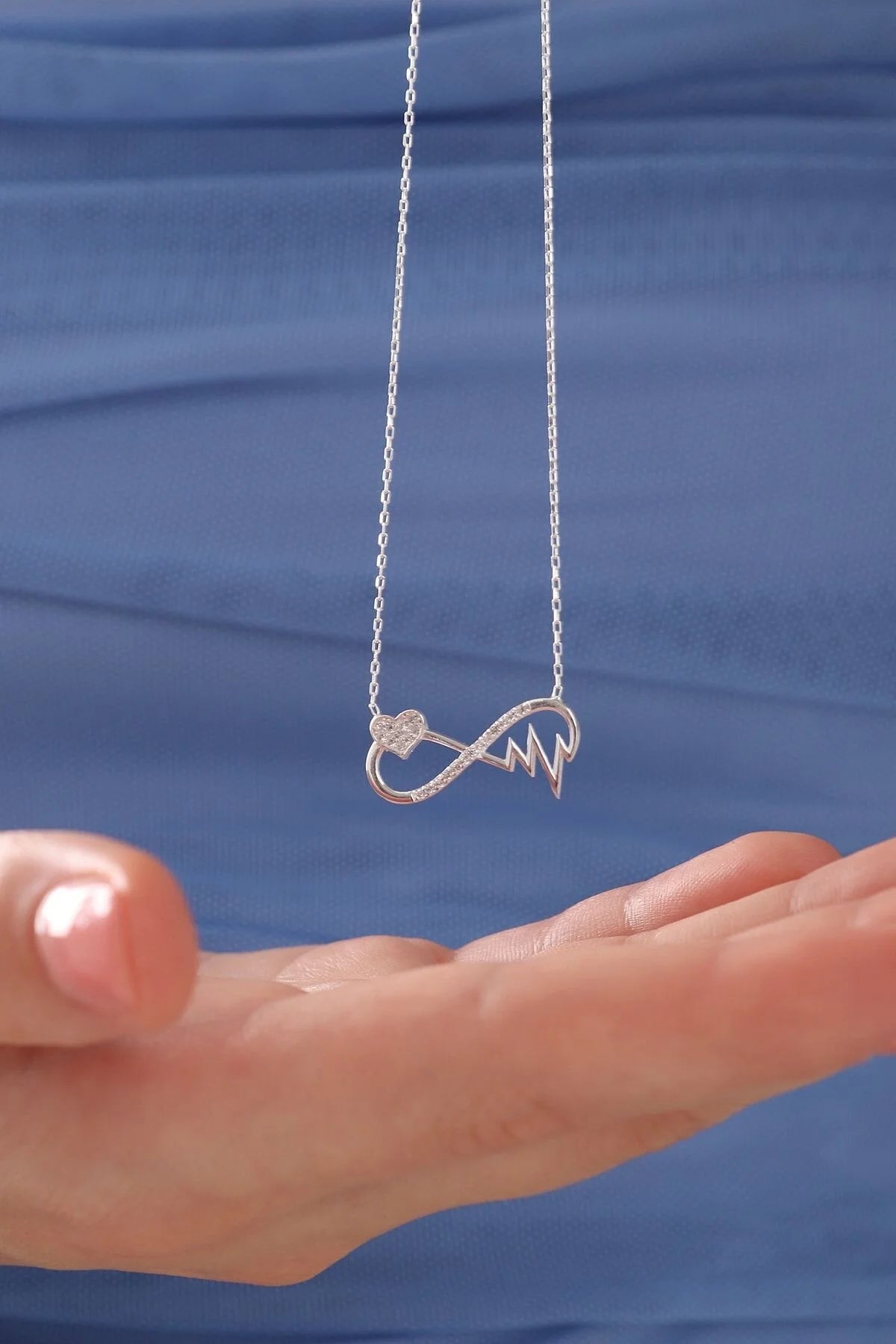 925 Sterling Silver Chain Infinity Heart Rhythm Necklace