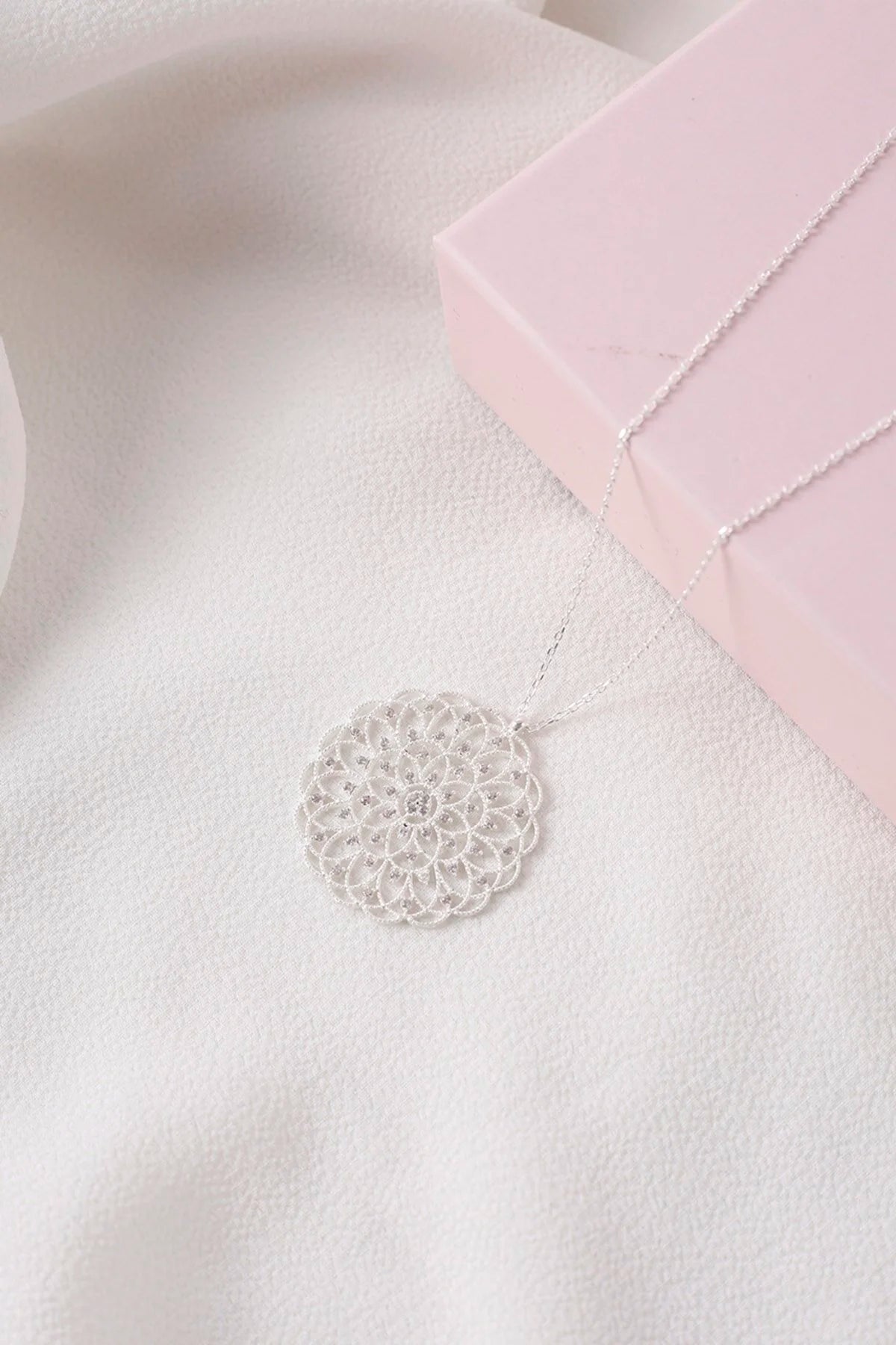925 Sterling Silver Chain Life Flower Necklace
