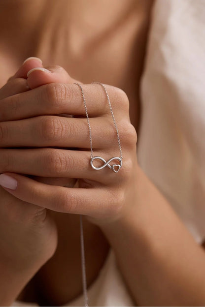 925 Sterling Silver Chain Infinity Necklace