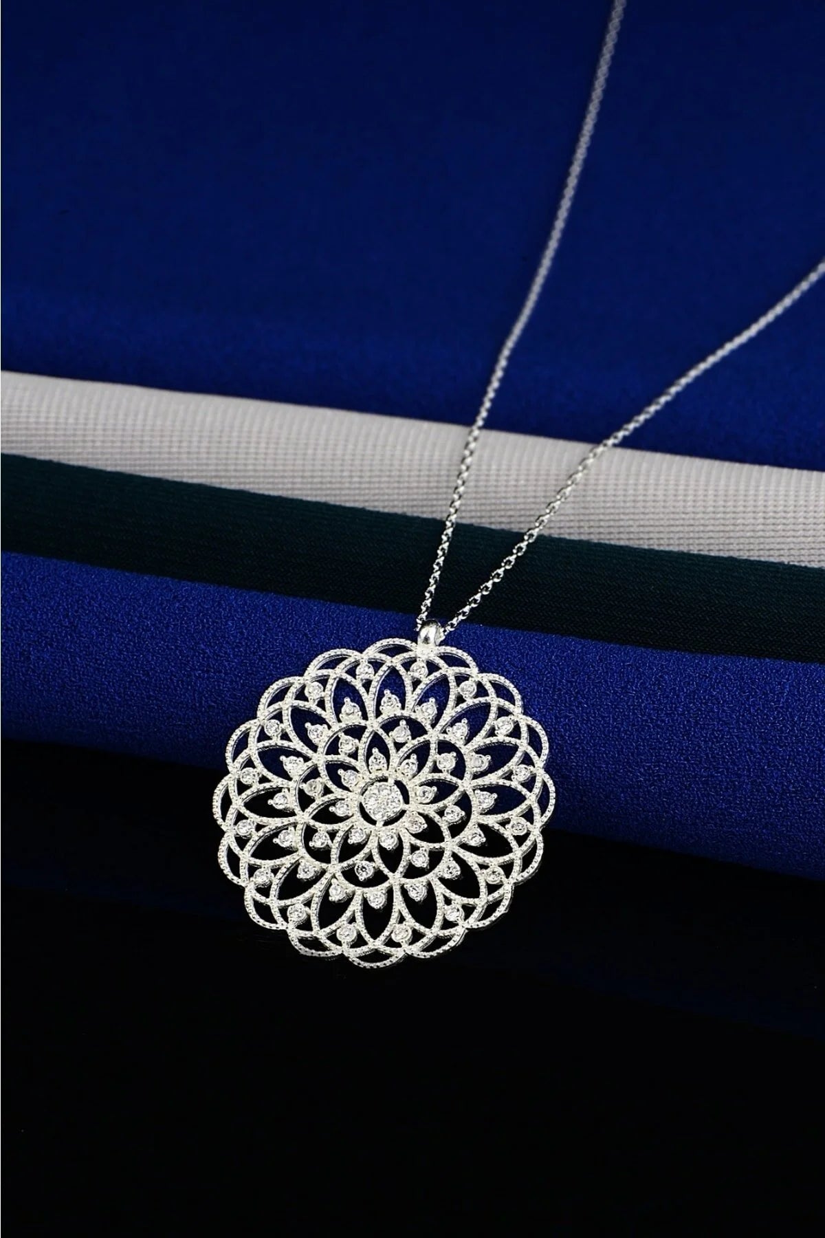925 Sterling Silver Chain Life Flower Necklace